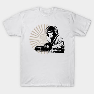 funny dj monkey T-Shirt